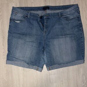 TALBOTS Classic Blue Denim Shorts size 20W